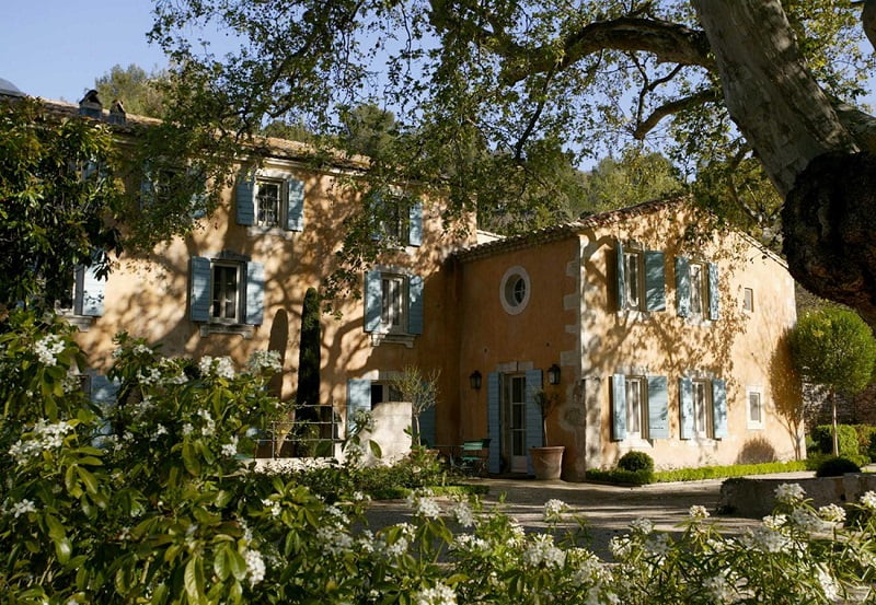 Chateau Baumaniere Wedding venue in Provence