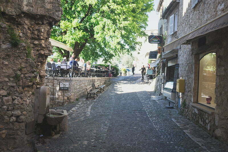 Saint Paul de Vence Wedding Proposal Family Photoshoot session 1971