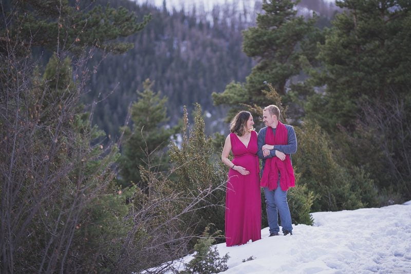 French Alps babymoon, Winter maternity session with snow in Auron.
Pictures by wildroses