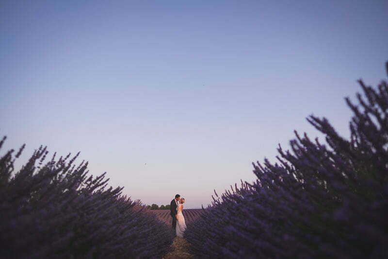 Lavender fields couple photo session south of France wedding 3302