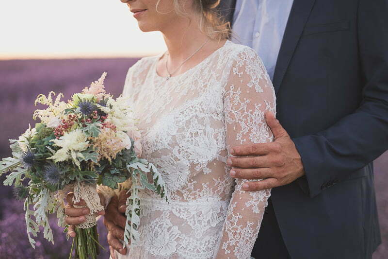 Lavender fields couple photo session south of France wedding 9458