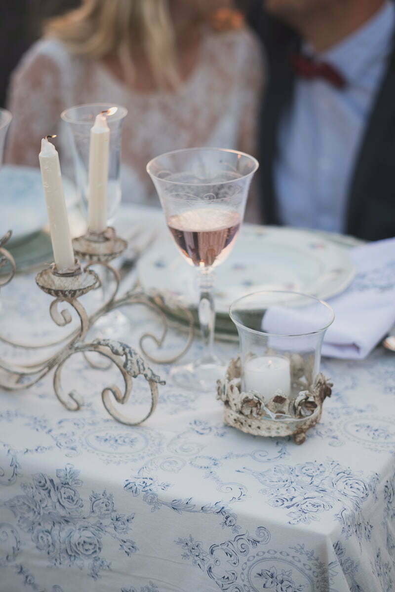 Lavender fields couple photo session south of France wedding 9631