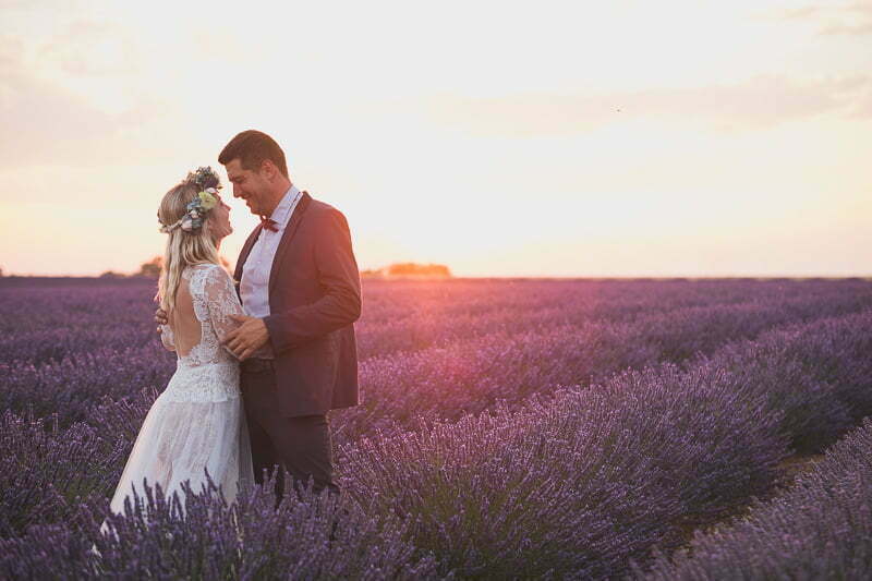 Lavender fields couple photo session south of France wedding 9679