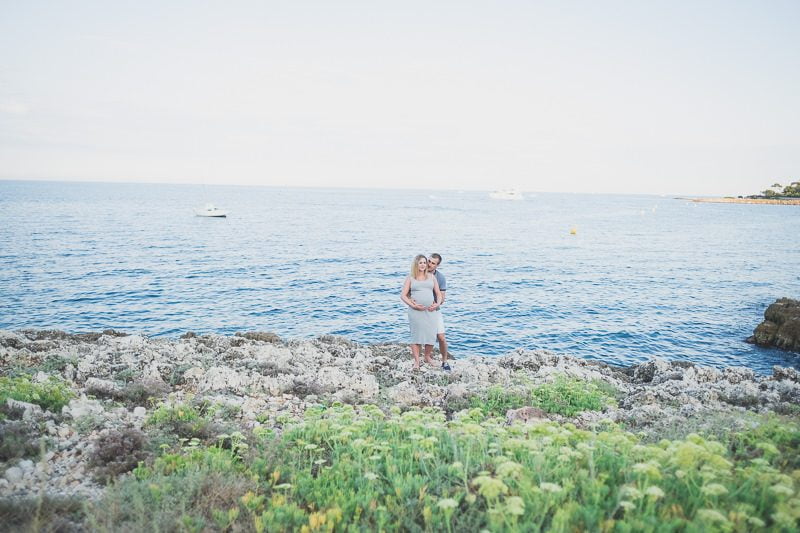 French Riviera Babymoon seaside Maternity photo session
Pictures by Wildroses