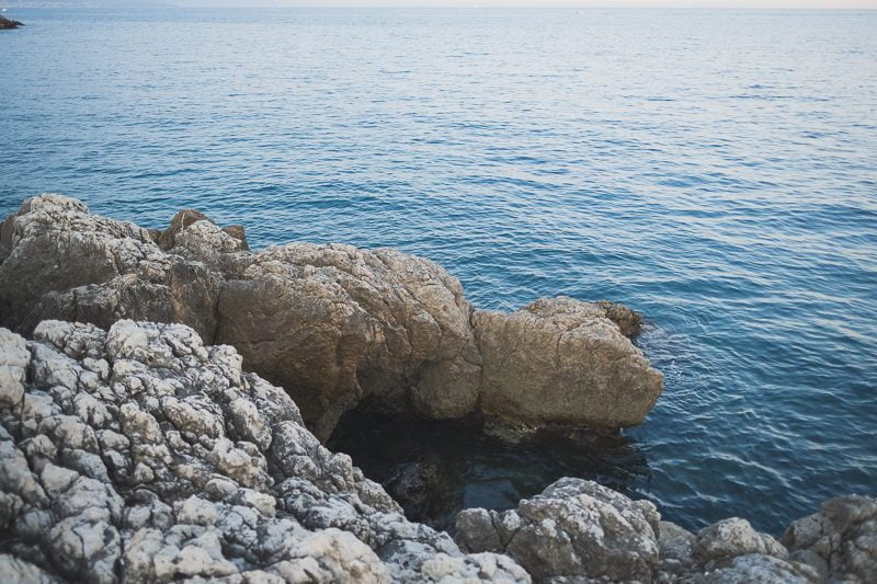 French Riviera Babymoon seaside Maternity photo session
Pictures by Wildroses