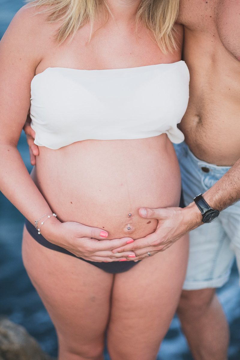 French Riviera Babymoon seaside Maternity photo session
Pictures by Wildroses