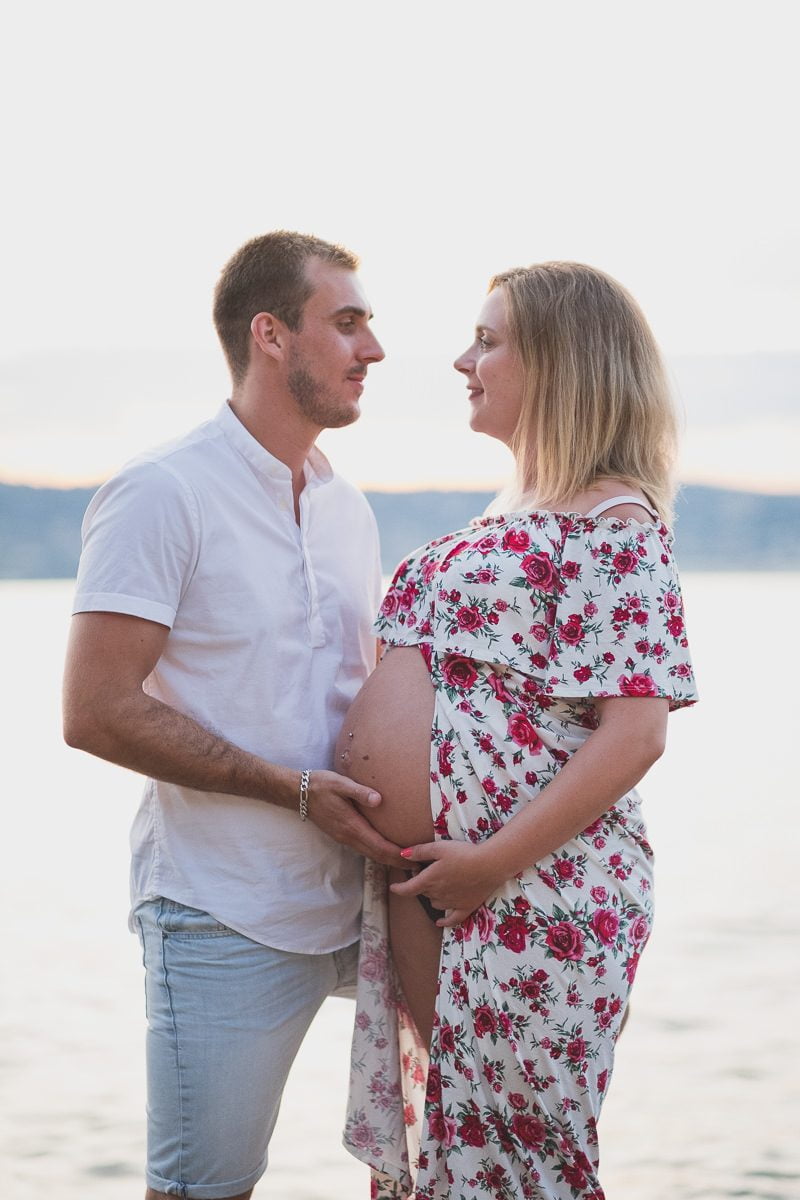 French Riviera Babymoon seaside Maternity photo session
Pictures by Wildroses