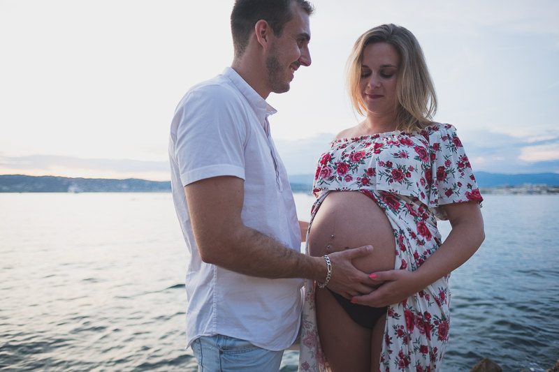 French Riviera Babymoon seaside Maternity photo session
Pictures by Wildroses