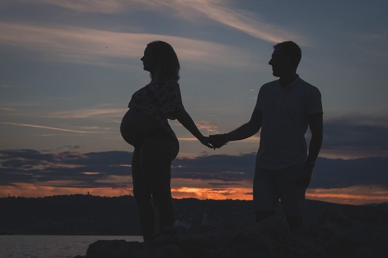 French Riviera Babymoon seaside Maternity photo session
Pictures by Wildroses