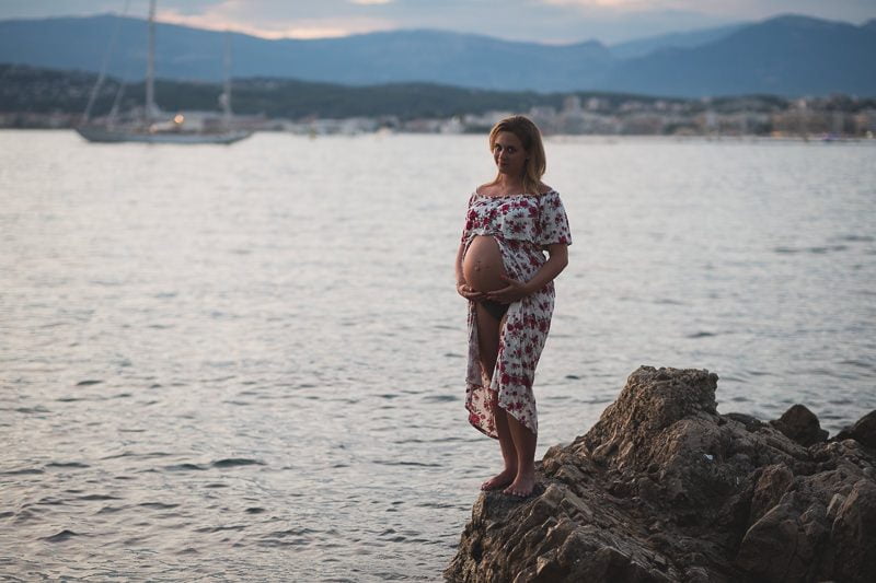 French Riviera Babymoon seaside Maternity photo session
Pictures by Wildroses