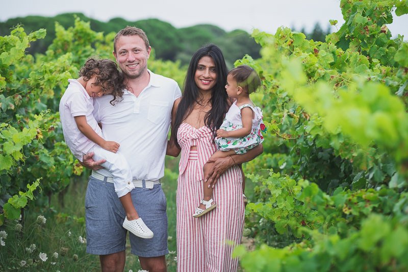 French Riviera Family Photographer, Joyful photosession between Ramatuelle Vineyard and Saint-Tropez beaches