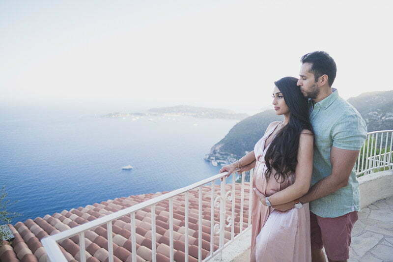 French Riviera Babymoon at Chateau Chevre d'Or. Maternity picture facing the coastline at sunset
Pictures by Wildroses