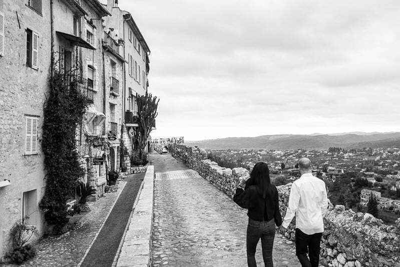 Saint-Paul de vence Winter surprise proposal with picnic
Proposal planner and photographer : WildRoses 