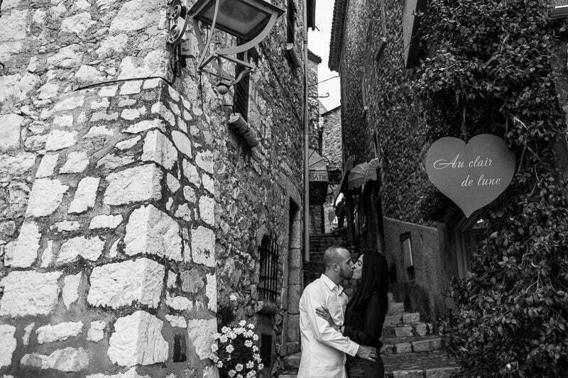 Saint-Paul de vence Winter surprise proposal with picnic
Proposal planner and photographer : WildRoses 