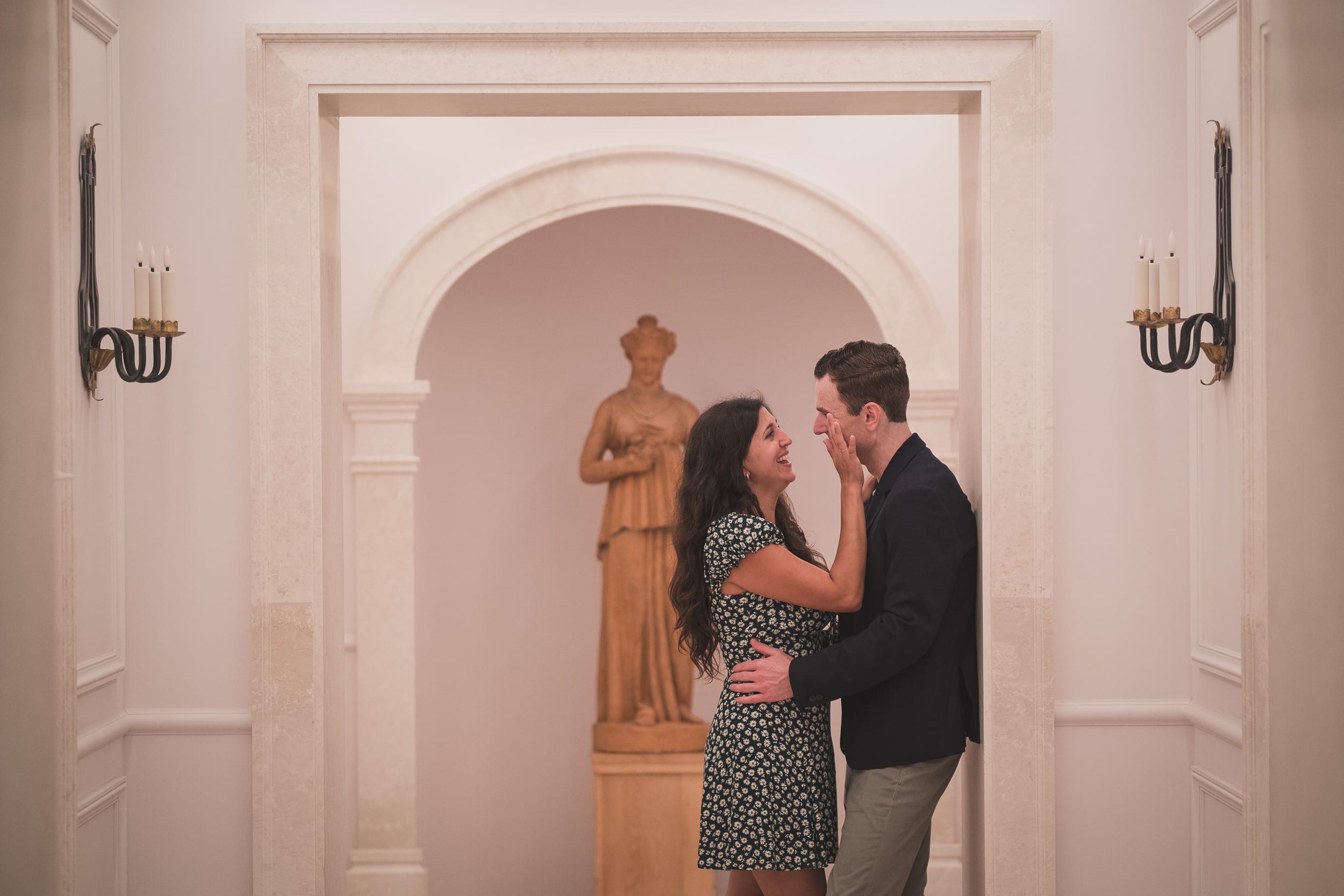 Château de la Messardière emotional Proposal Playful moments in the Hotel 