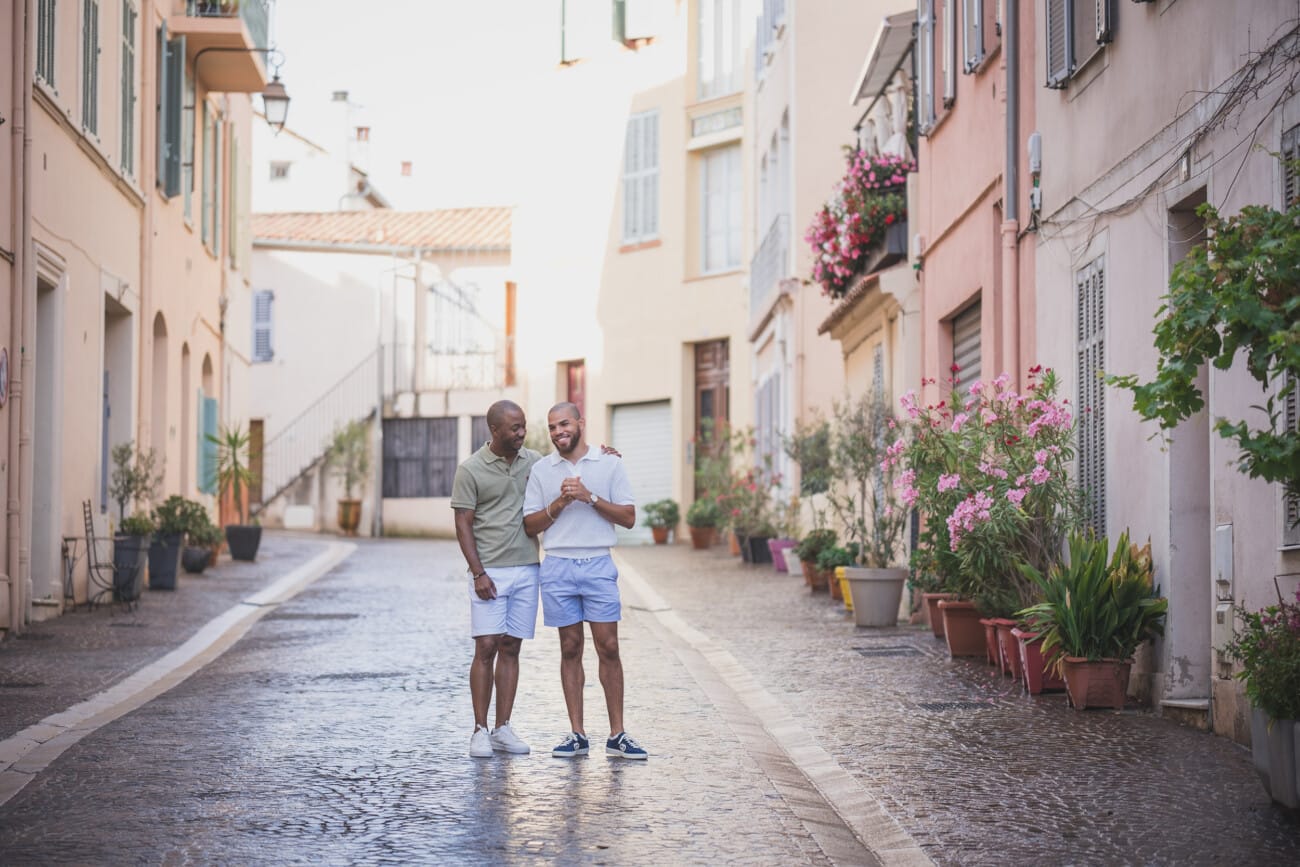 Morning intimate French Riviera same-sex proposal strolling Le Suquet streets in Cannes
Proposal planning and photography Wildroses