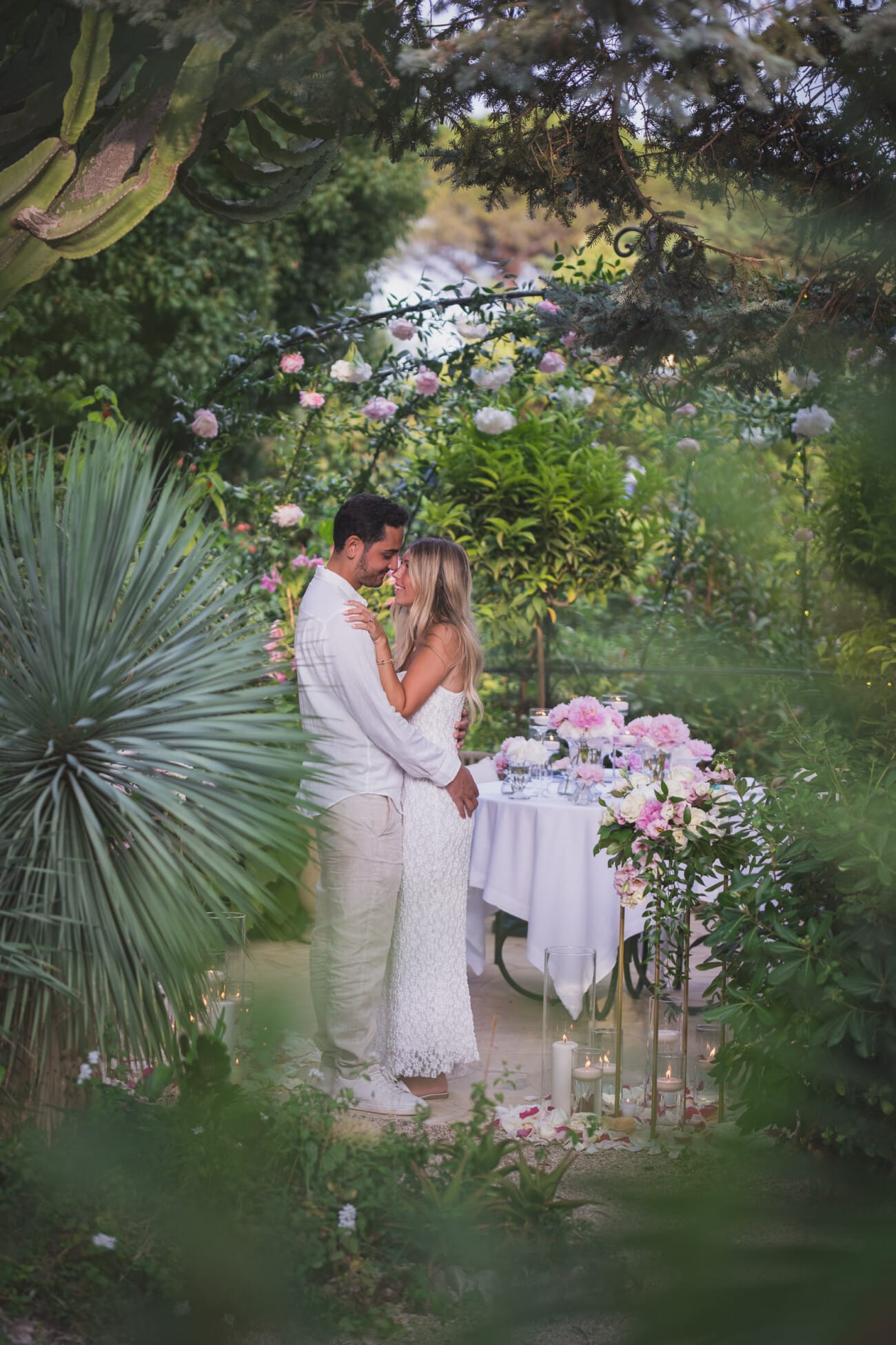 Grand Hotel du Cap Ferrat Secret garden proposal 1111