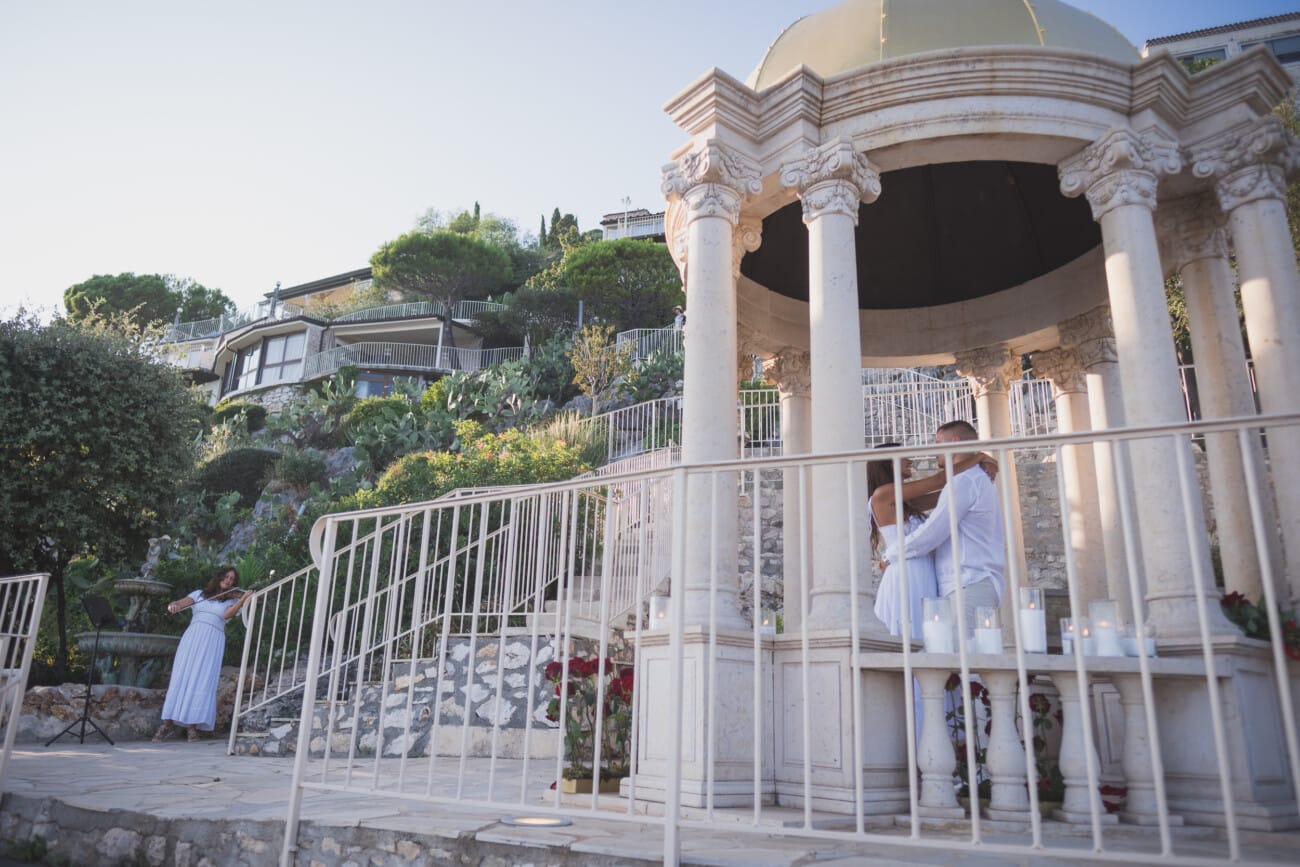 Chateau Chevre D or Wedding Proposal 1074