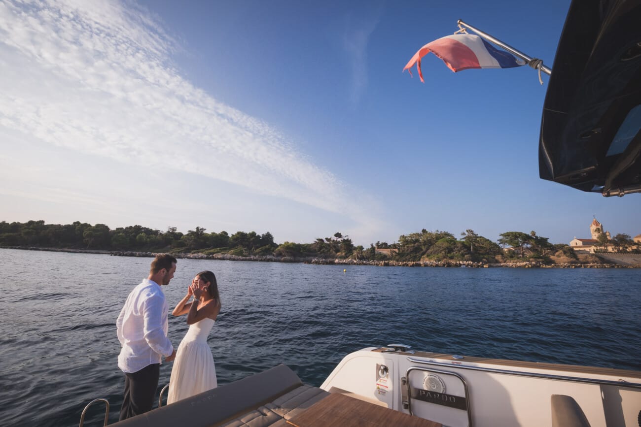 Cannes Yacht Proposal Celebration at sunset in between Lérins Island.
French Riviera proposal Photographer and French Riviera proposal Planner WildRoses