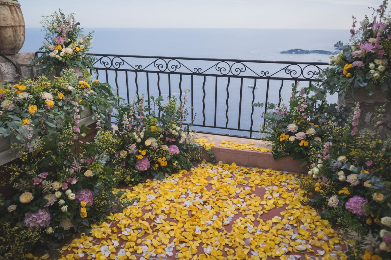 French Riviera Septembre proposal yellow color 1005