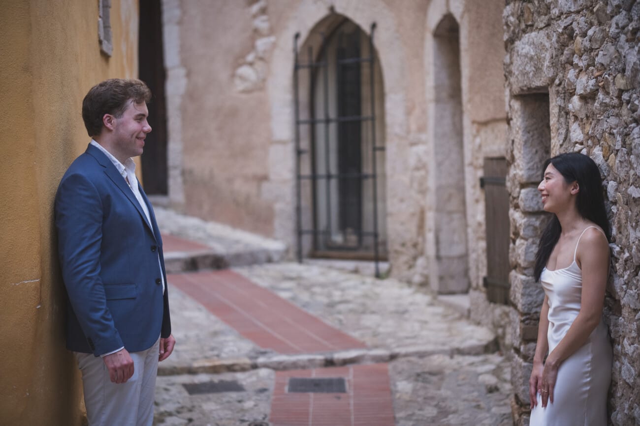 French Riviera Septembre proposal yellow color 1106