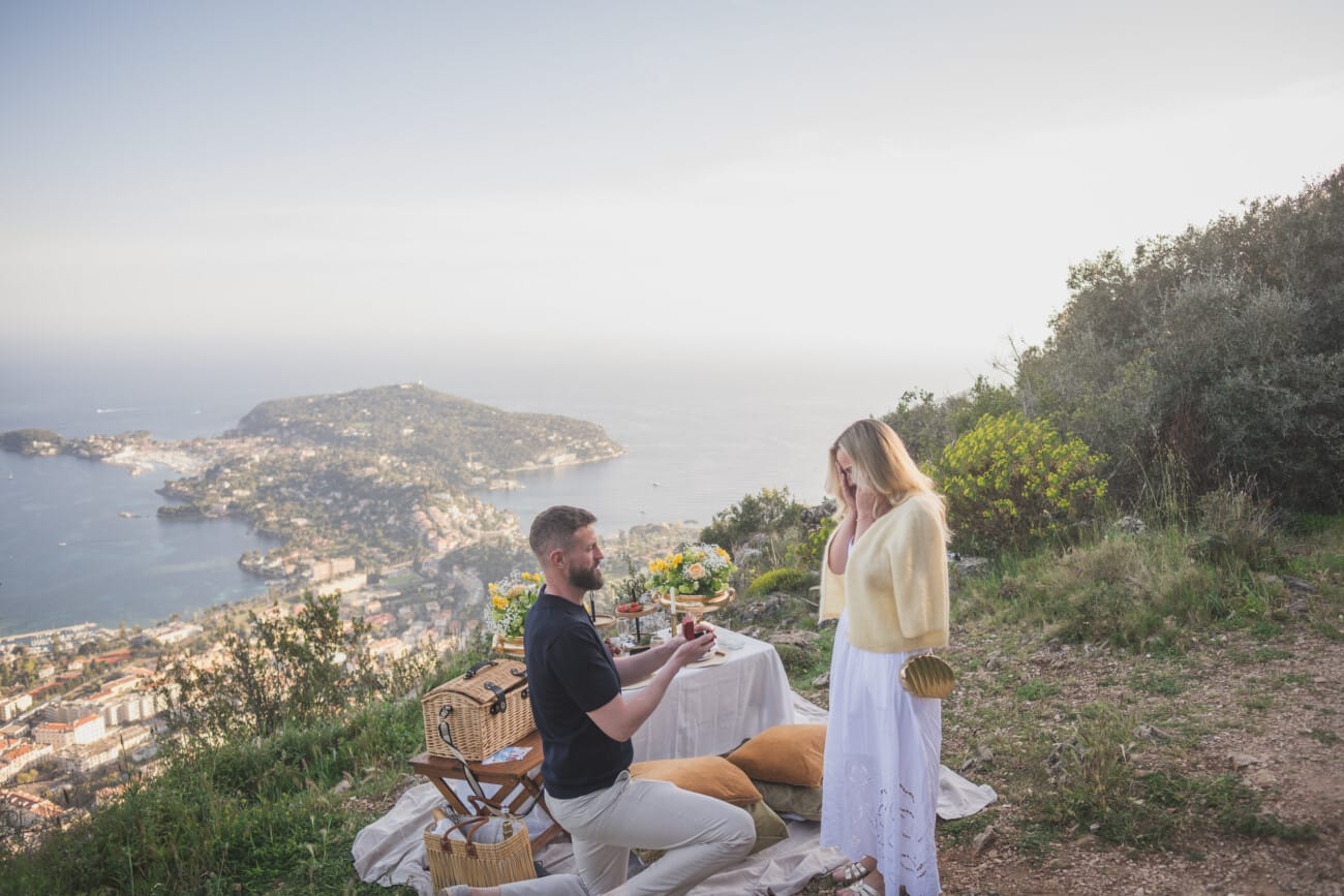 French Riviera Intimate proposal picnic 1021