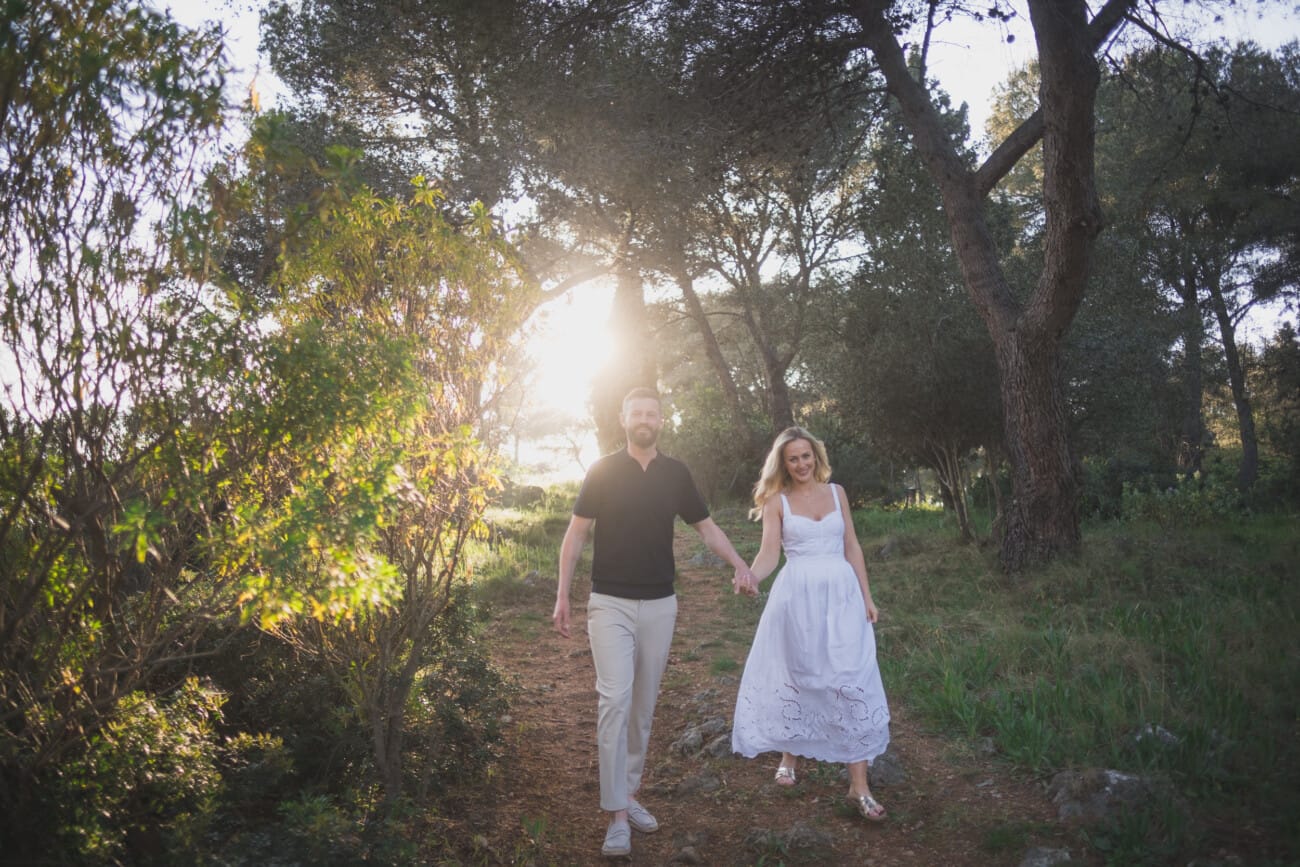 French Riviera Intimate proposal picnic 1080