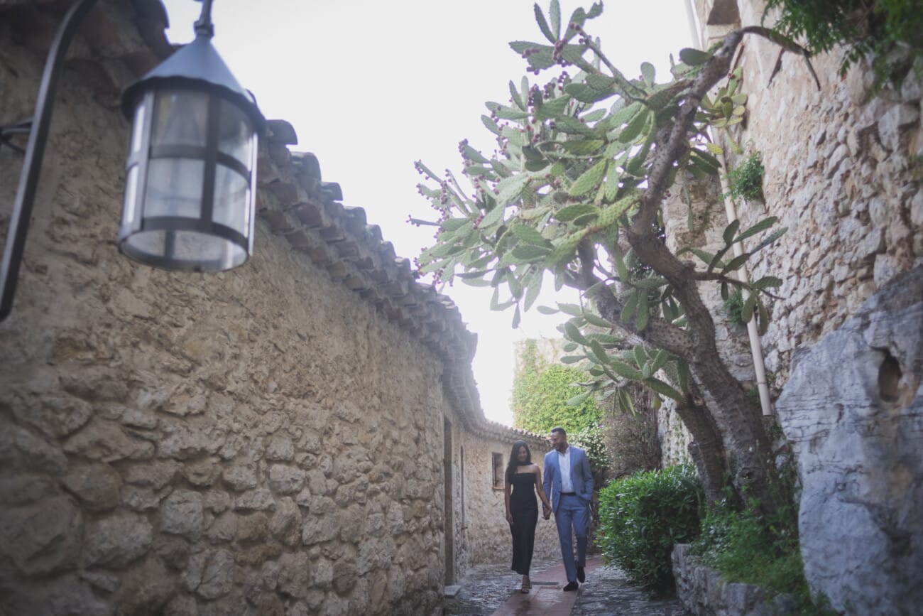 A Romantic Cliffside Proposal with White Flowers & Riviera Views 10 South of France Proposal 1055