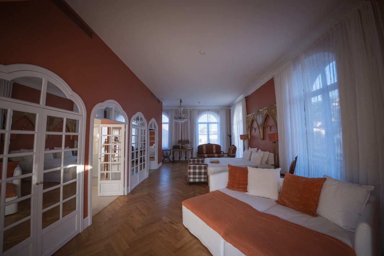 Chateau de Theoule Suites bedrooms facing the sea 19