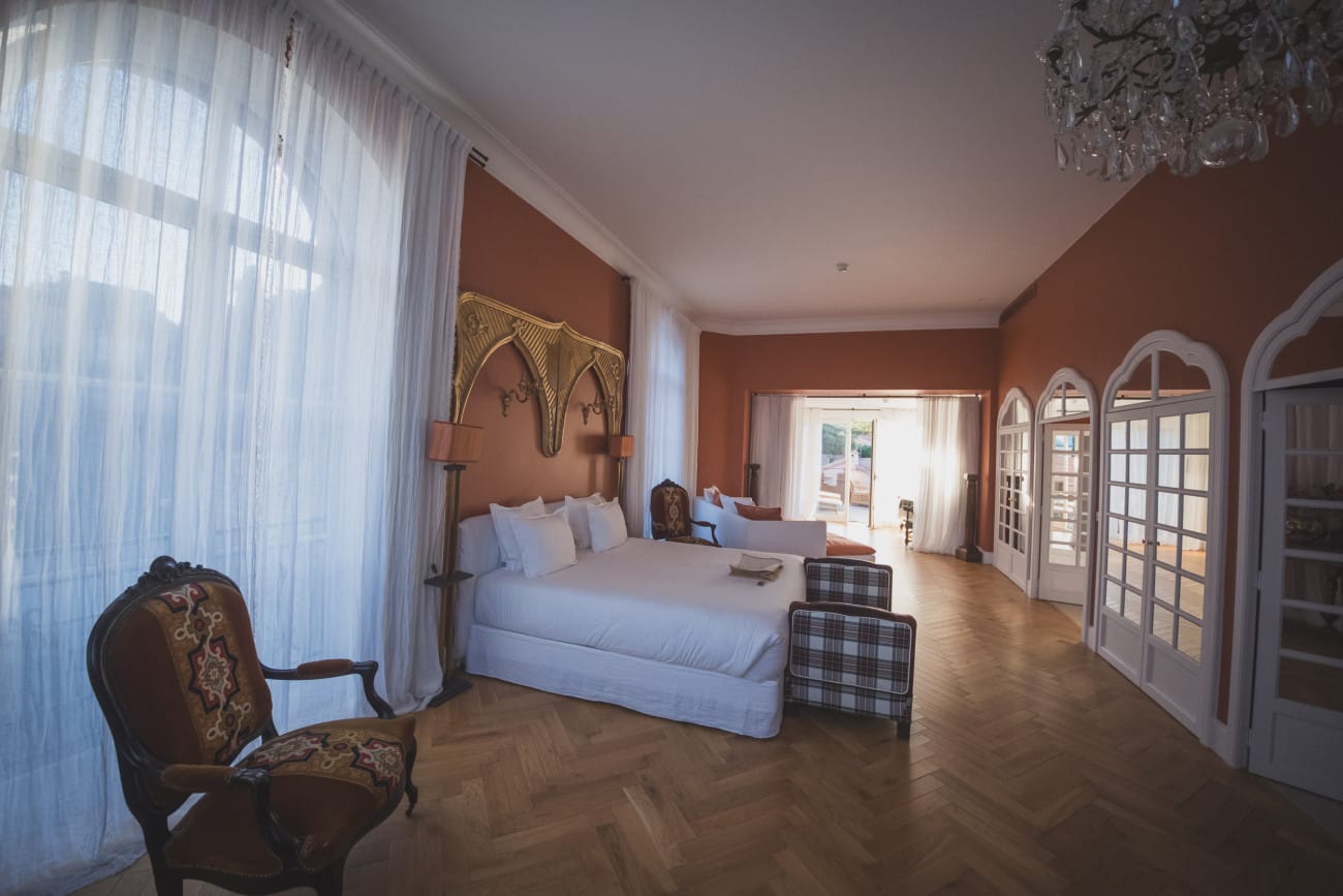 Chateau de Theoule Suites bedrooms facing the sea 20