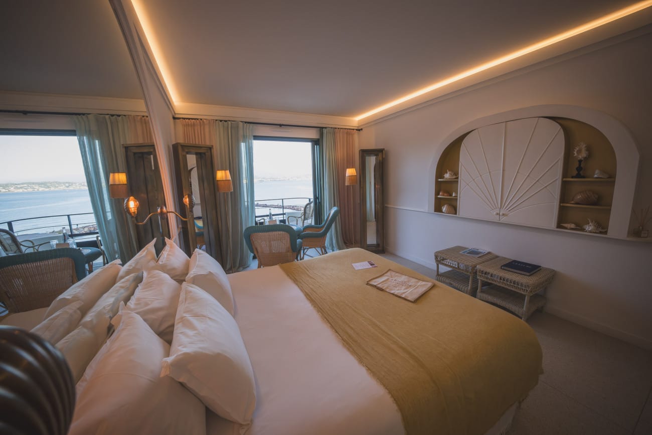 Chateau de Theoule Suites bedrooms facing the sea 41