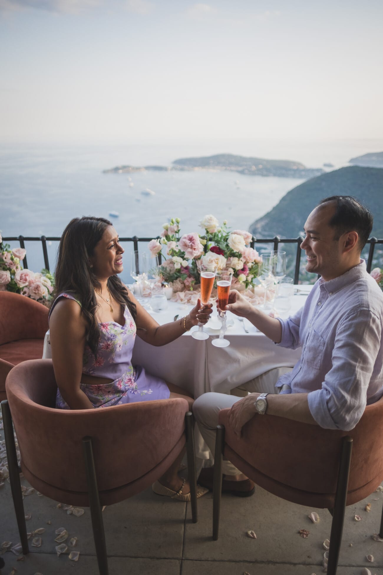 French Riviera romantic proposal with friends 112