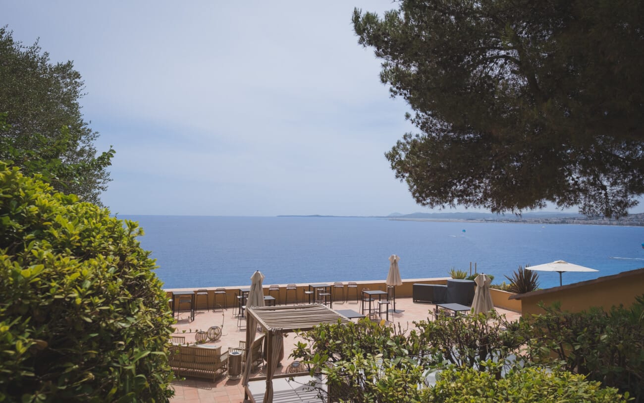 Where to Propose in Nice? A Local Photographer’s Guide to an Unforgettable Moment 19 Rooftop for a secluded proposal in Nice overlooking the Mediterranean sea.