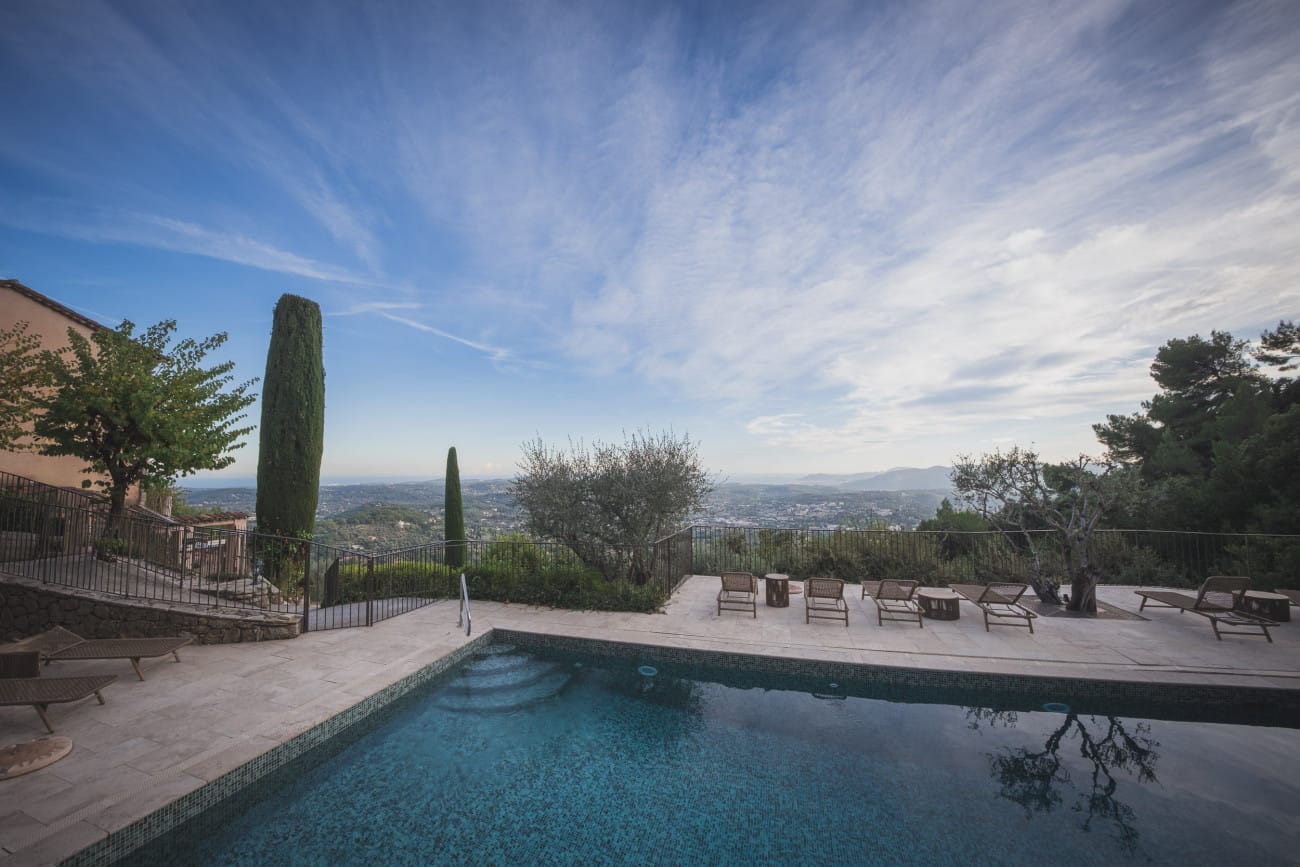 Intimate Elopement & Private Proposal at Bastide Saint Honorat in Grasse — A Hidden Provence Retreat 6 Secluded Provençal bastide for intimate wedding or proposal in the hills above Grasse.