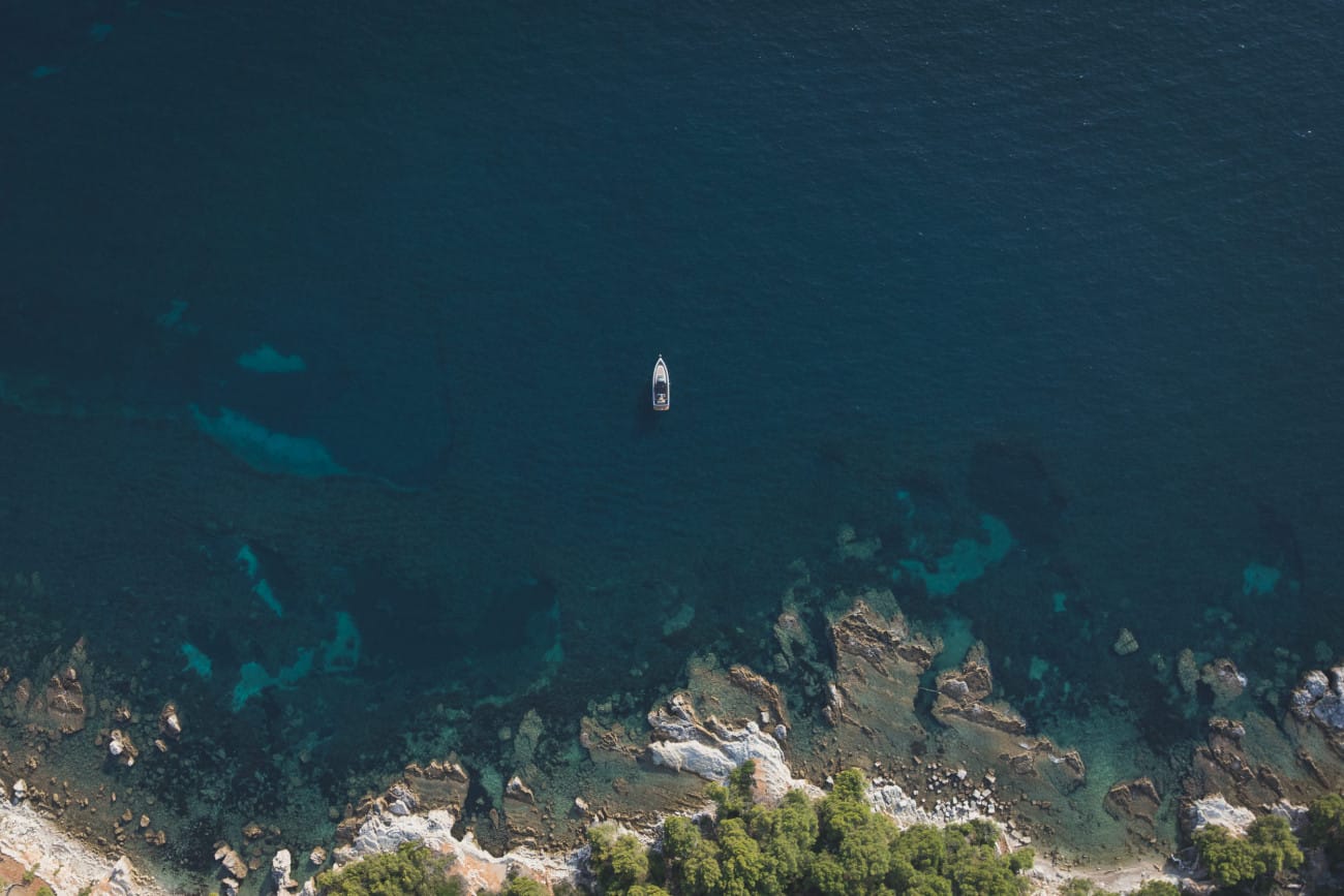 French Riviera Yacht proposal between Lérins Island near Cannes
Intimate eleopement ceremony by the sea