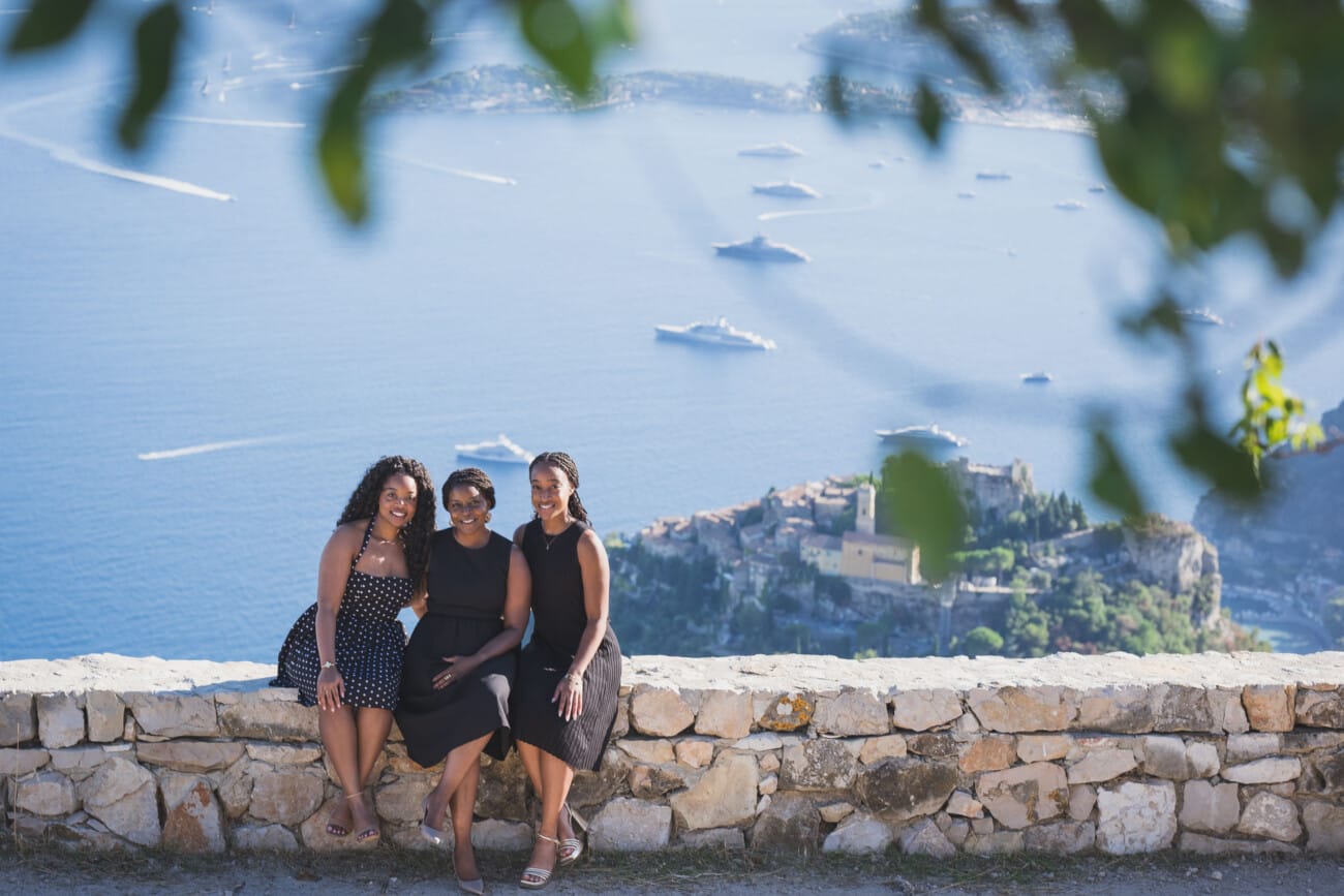 The Ultimate Girls’ Trip: A Mother and Daughters’ Legacy Session on the French Riviera 2 French RIviera Mother daughters Family pictures 32